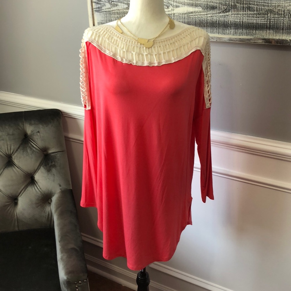 NWT Boutique Top Medium